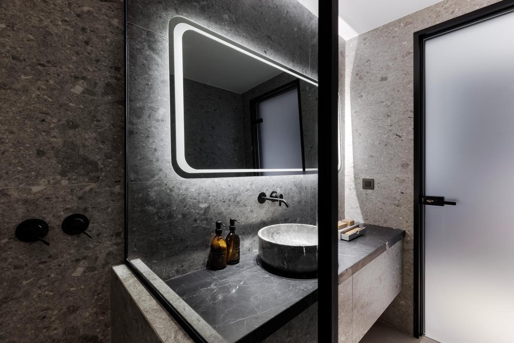 Sir Maximus Boutique & 5*