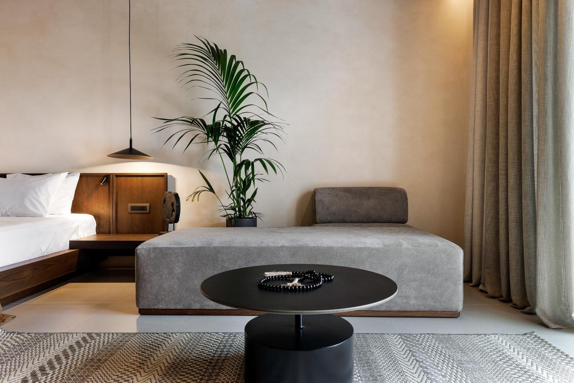 Sir Maximus Boutique & Hotel